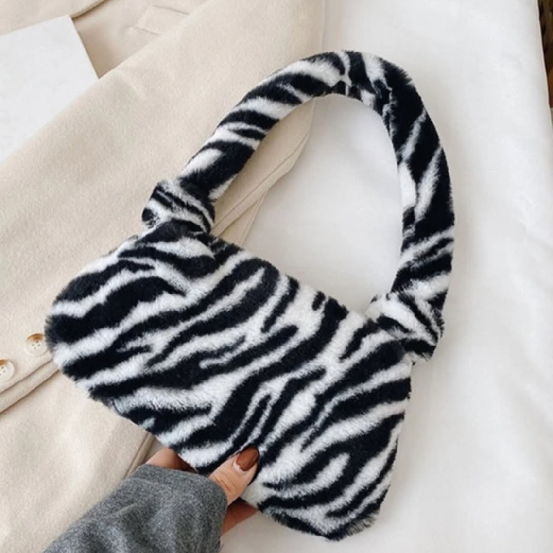 Bolsitos baguette de peluche