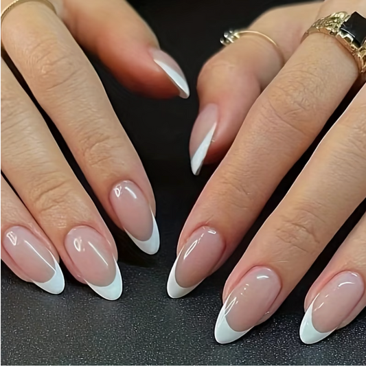 Uñas postizas estilo francés