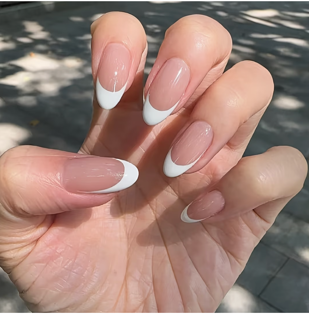 Uñas postizas estilo francés