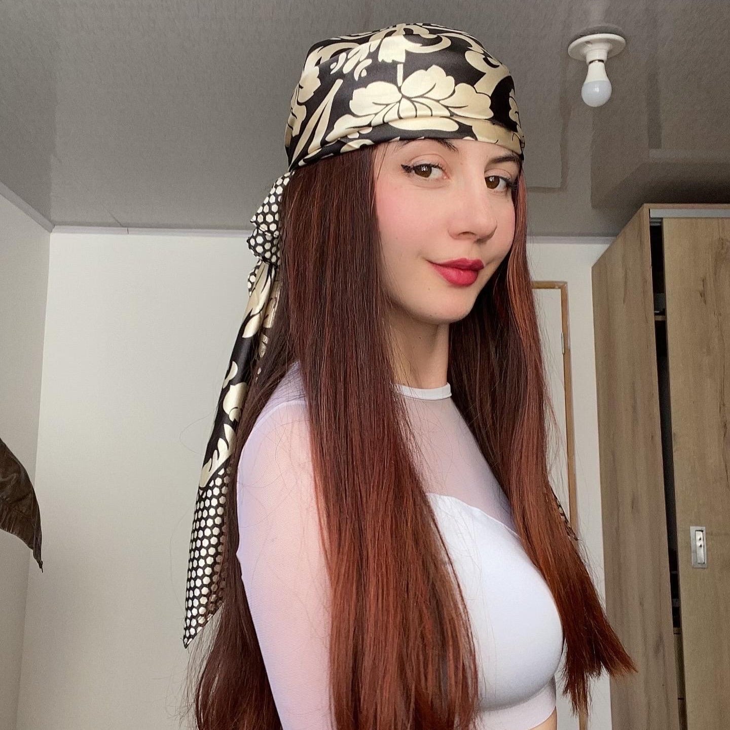 Pañoleta Negro con beige